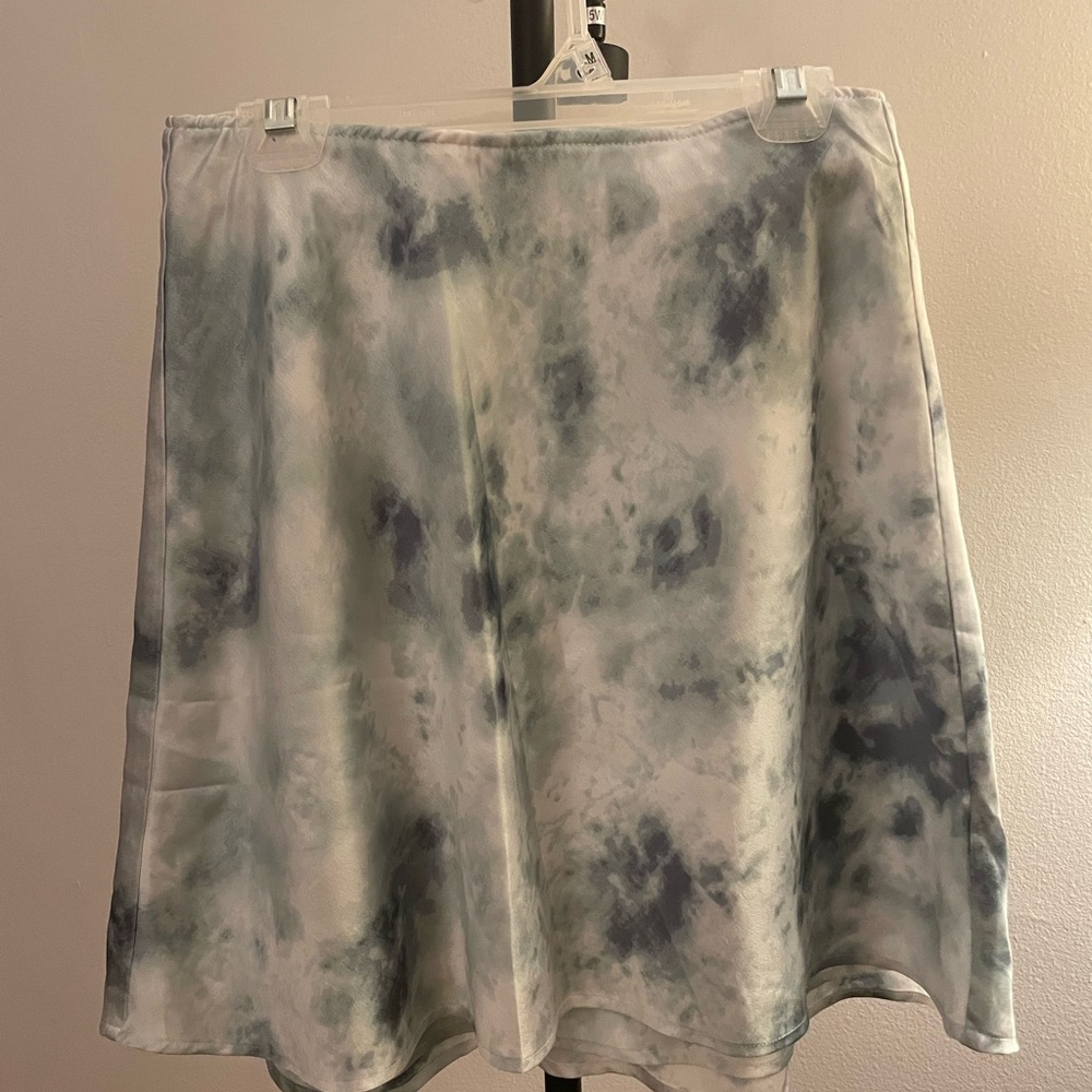 Abercrombie & Fitch Tie-Dye Satin Skater Skirt in Blue and White